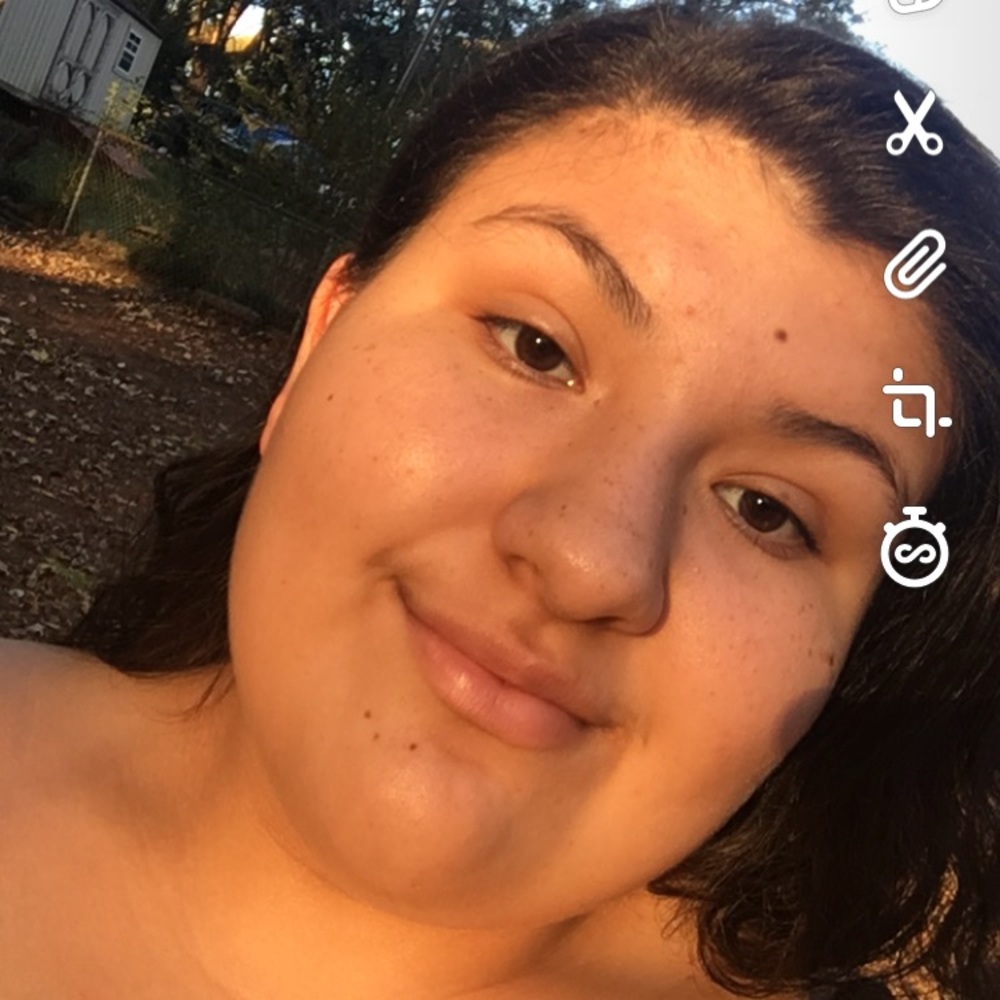 Meet your Posher, Harmony